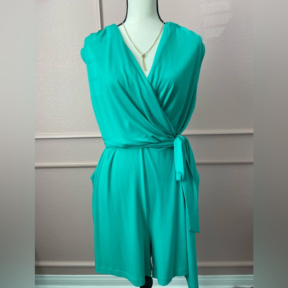 New York & Co Kelly Green Romper XL